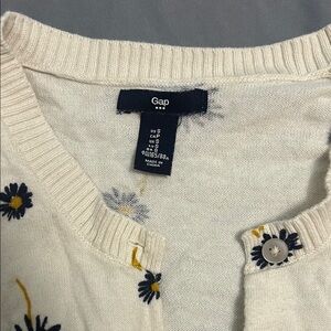 GAP Factory Women's Cream Floral Cardigan